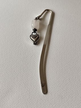 4/$50⭐️Brighton Silver Bookmark with White Bead & Heart Charm